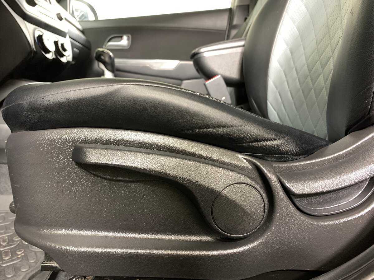 Купить Kia Rio с пробегом. Фото: #13