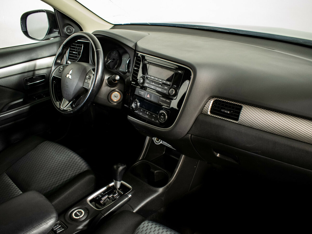 Купить Mitsubishi Outlander с пробегом. Фото: #9
