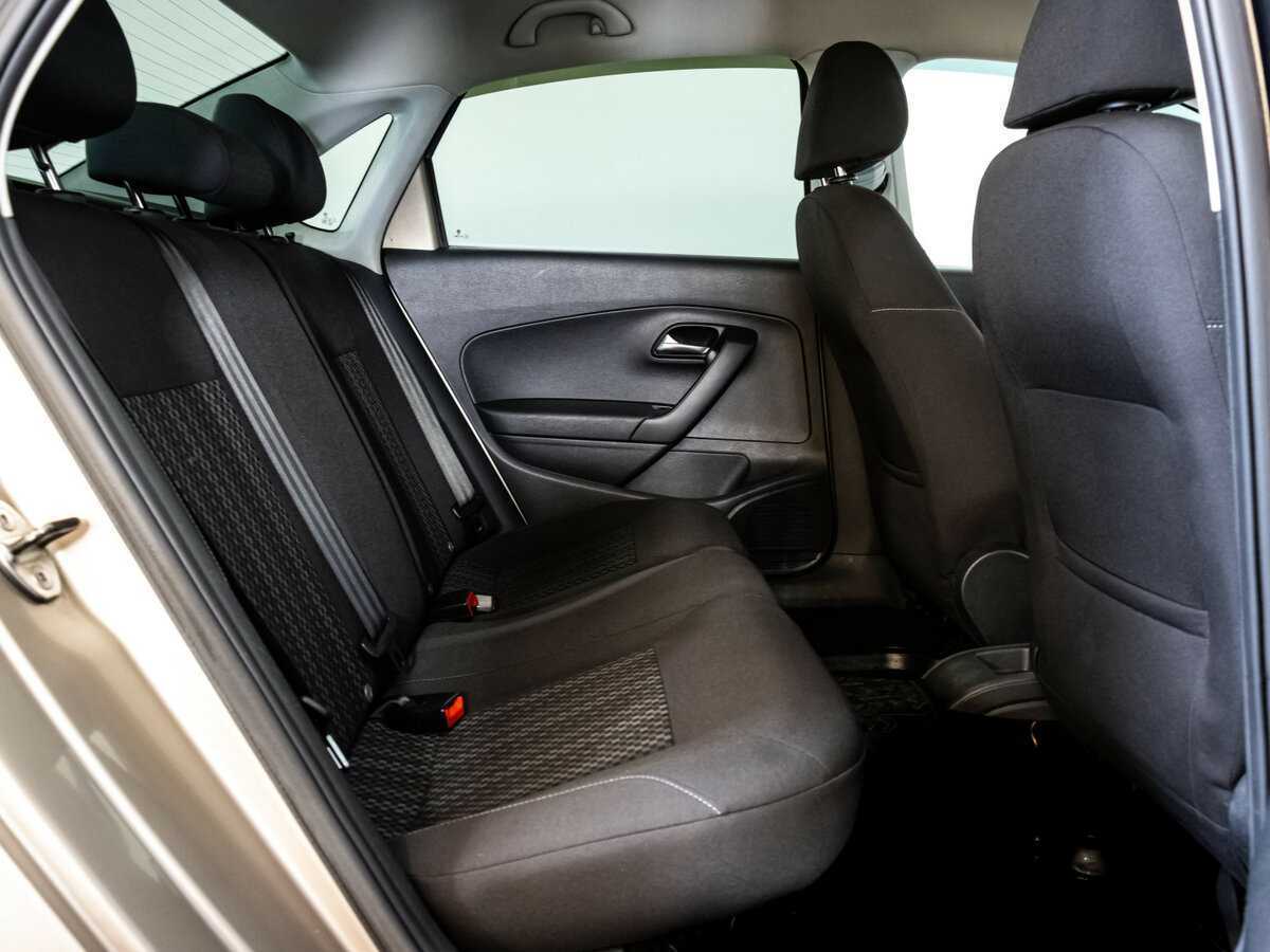 Купить Volkswagen Polo с пробегом. Фото: #12