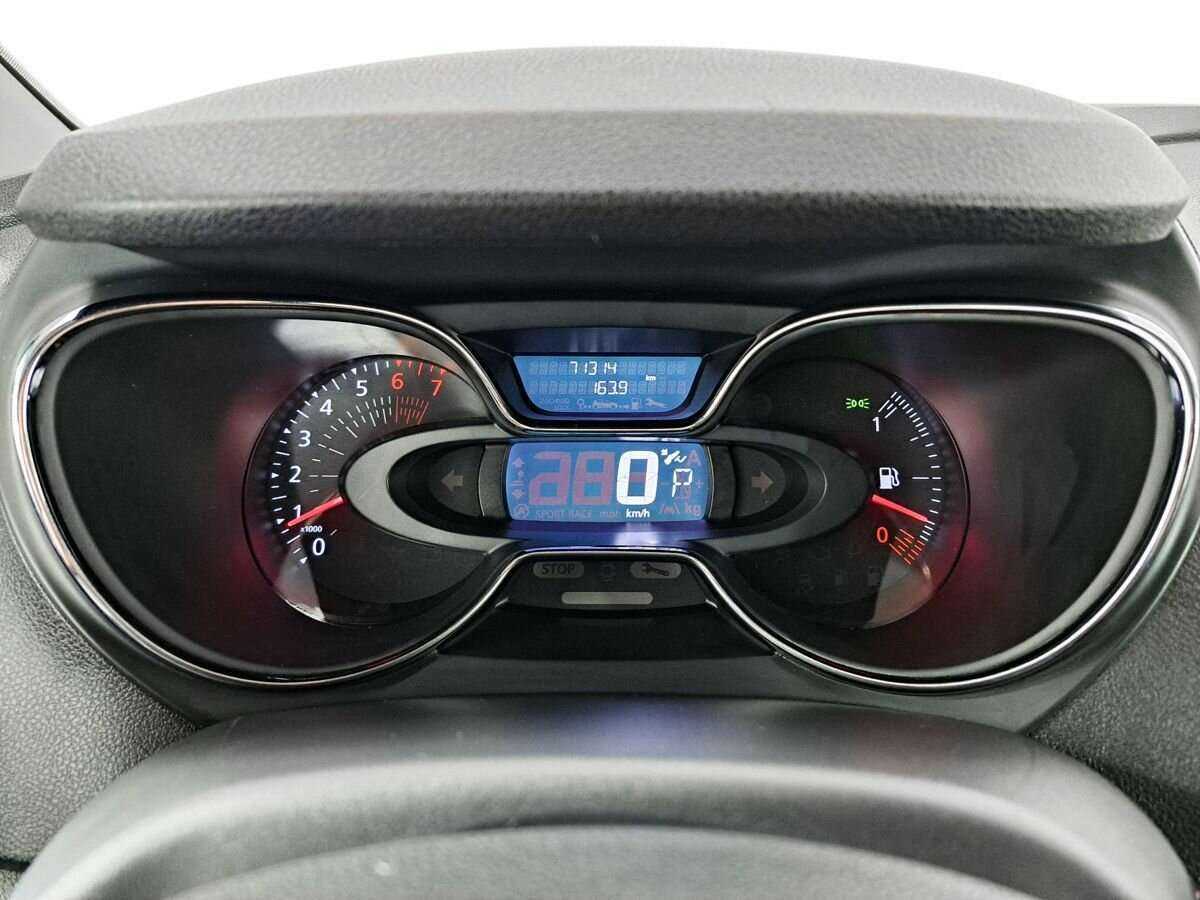 Купить Renault Kaptur с пробегом. Фото: #10