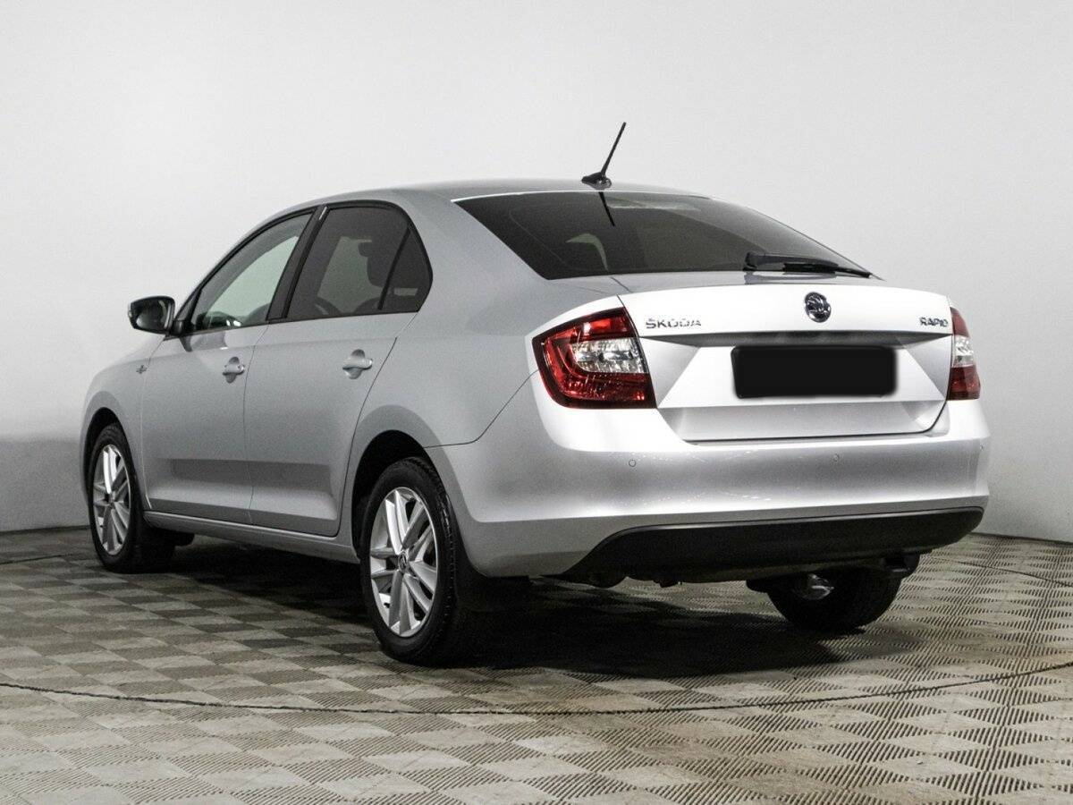 Купить Skoda Rapid с пробегом. Фото: #6