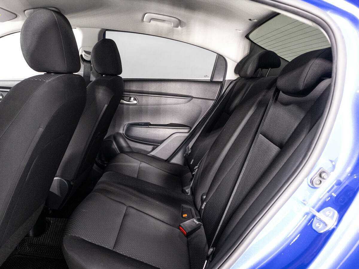 Купить Kia Rio с пробегом. Фото: #10