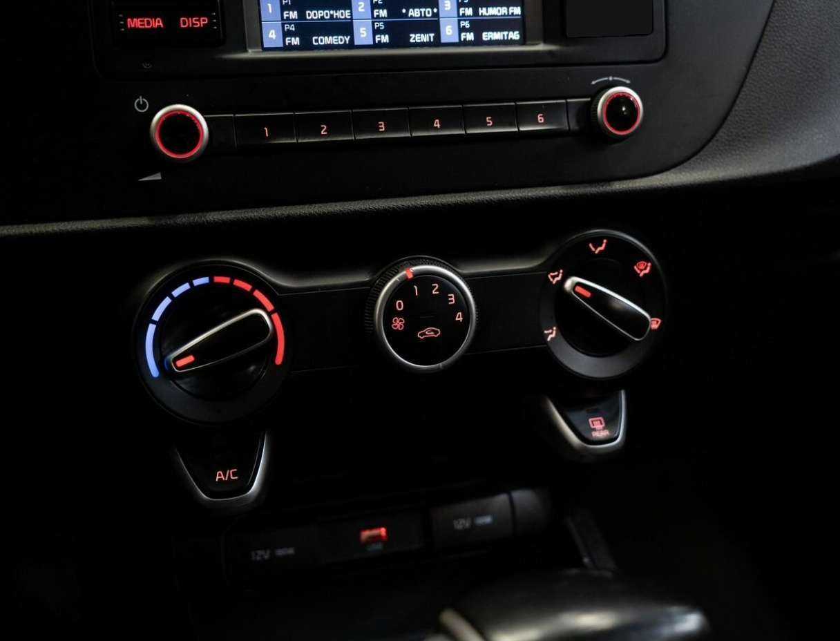 Купить Kia Rio с пробегом. Фото: #12