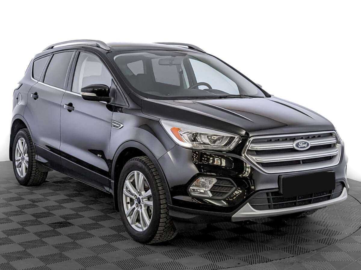 Купить Ford Kuga с пробегом. Фото: #2