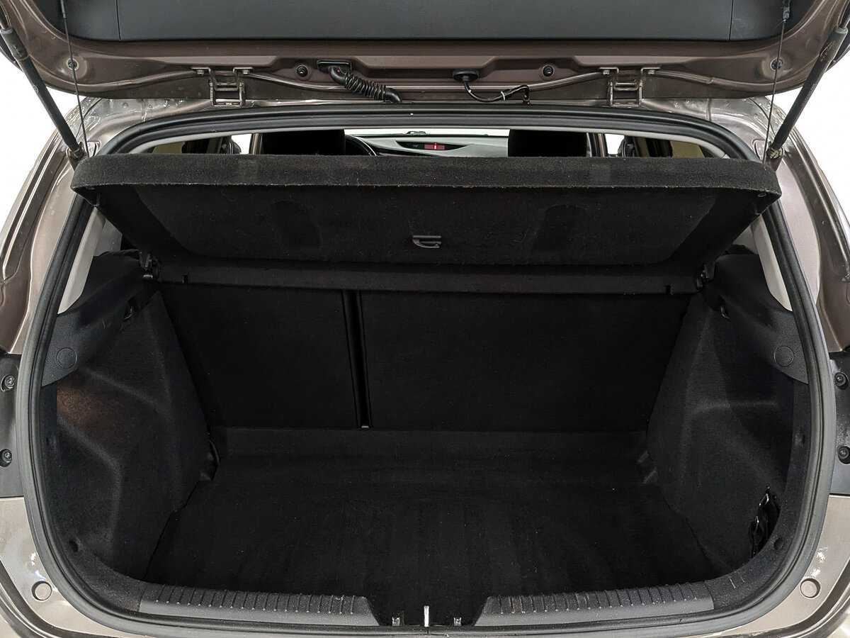 Купить Kia Ceed с пробегом. Фото: #9