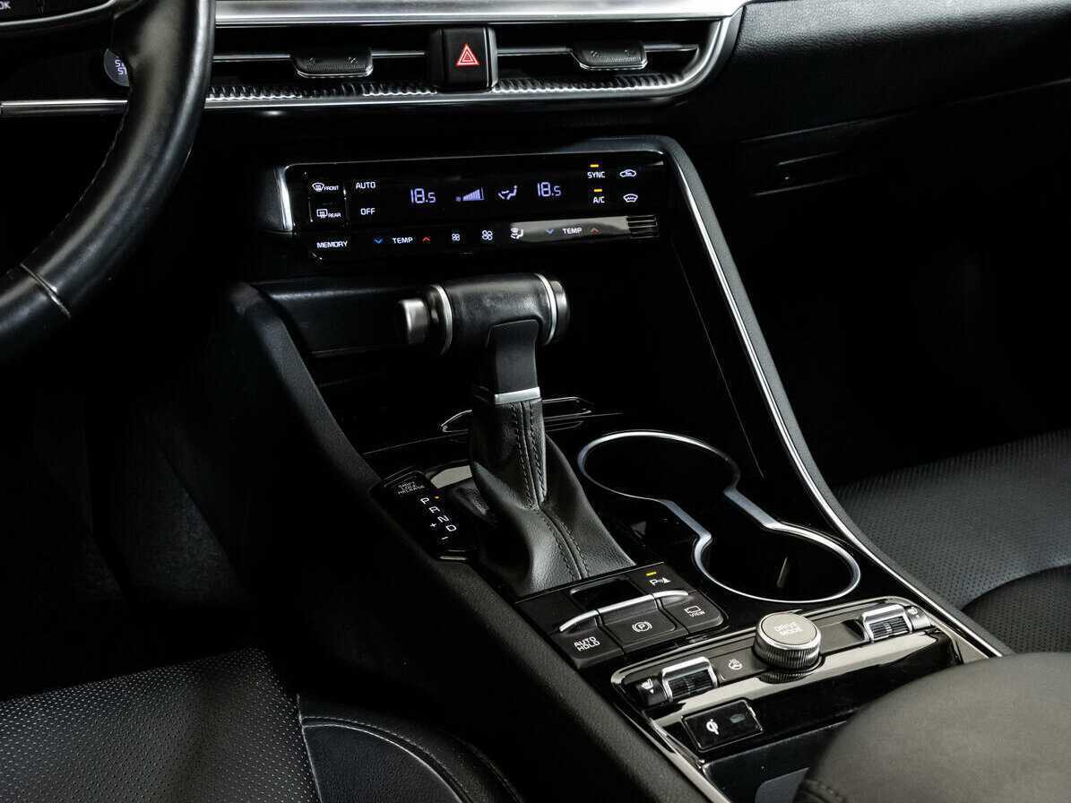 Купить Kia K5 с пробегом. Фото: #10