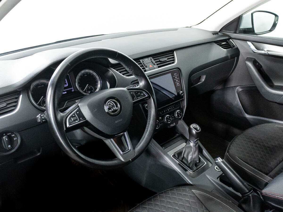 Купить Skoda Octavia с пробегом. Фото: #10