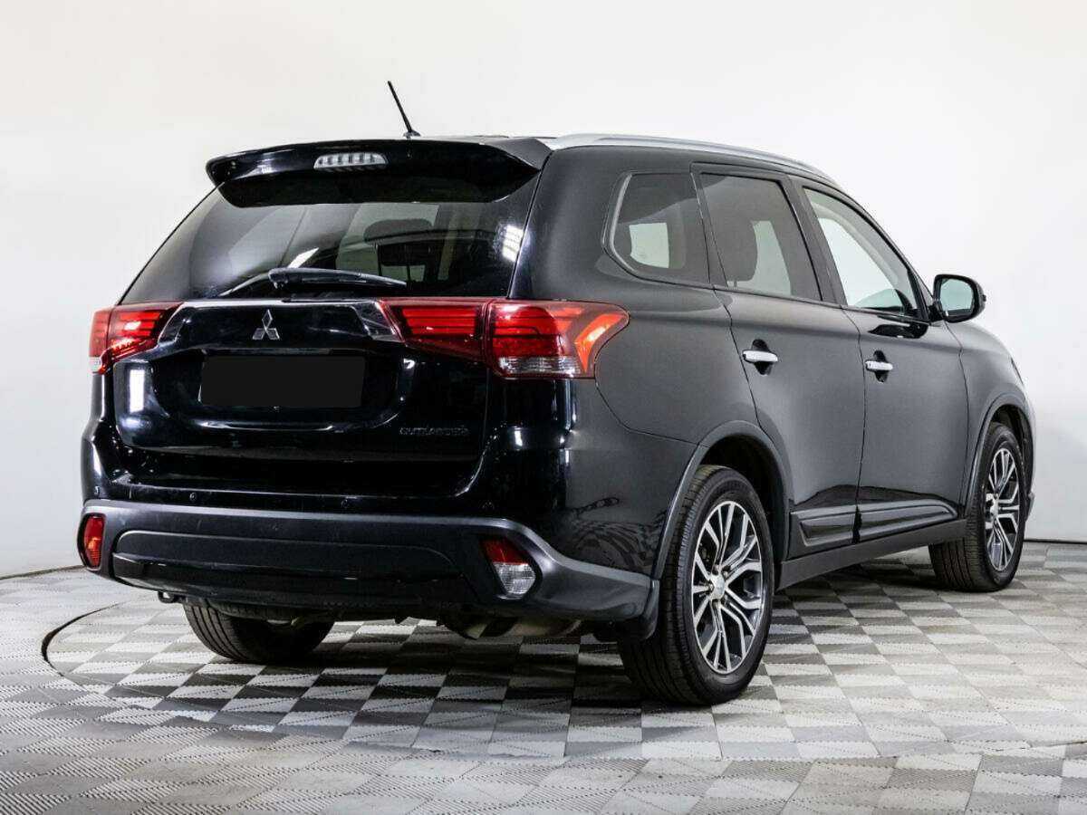 Купить Mitsubishi Outlander с пробегом. Фото: #4
