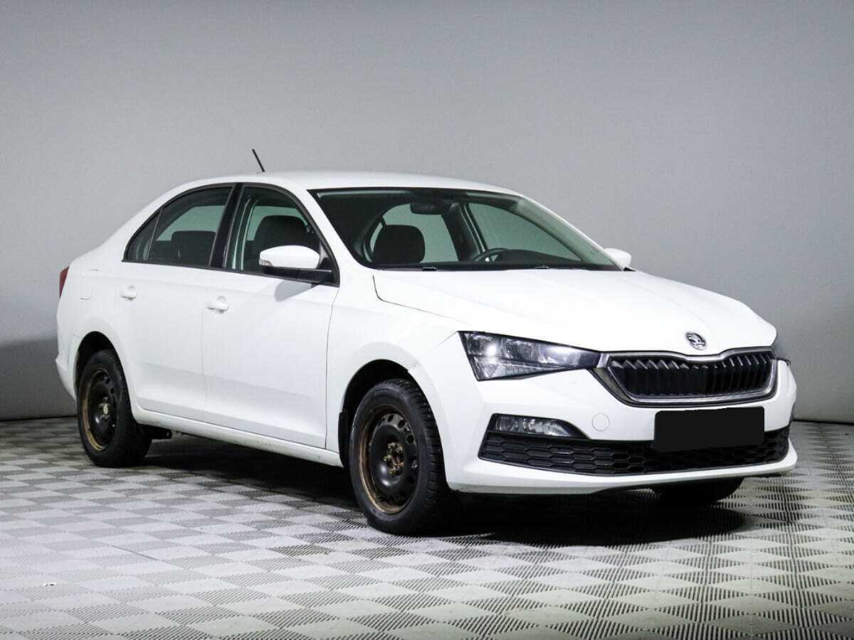 Купить Skoda Rapid с пробегом. Фото: #2