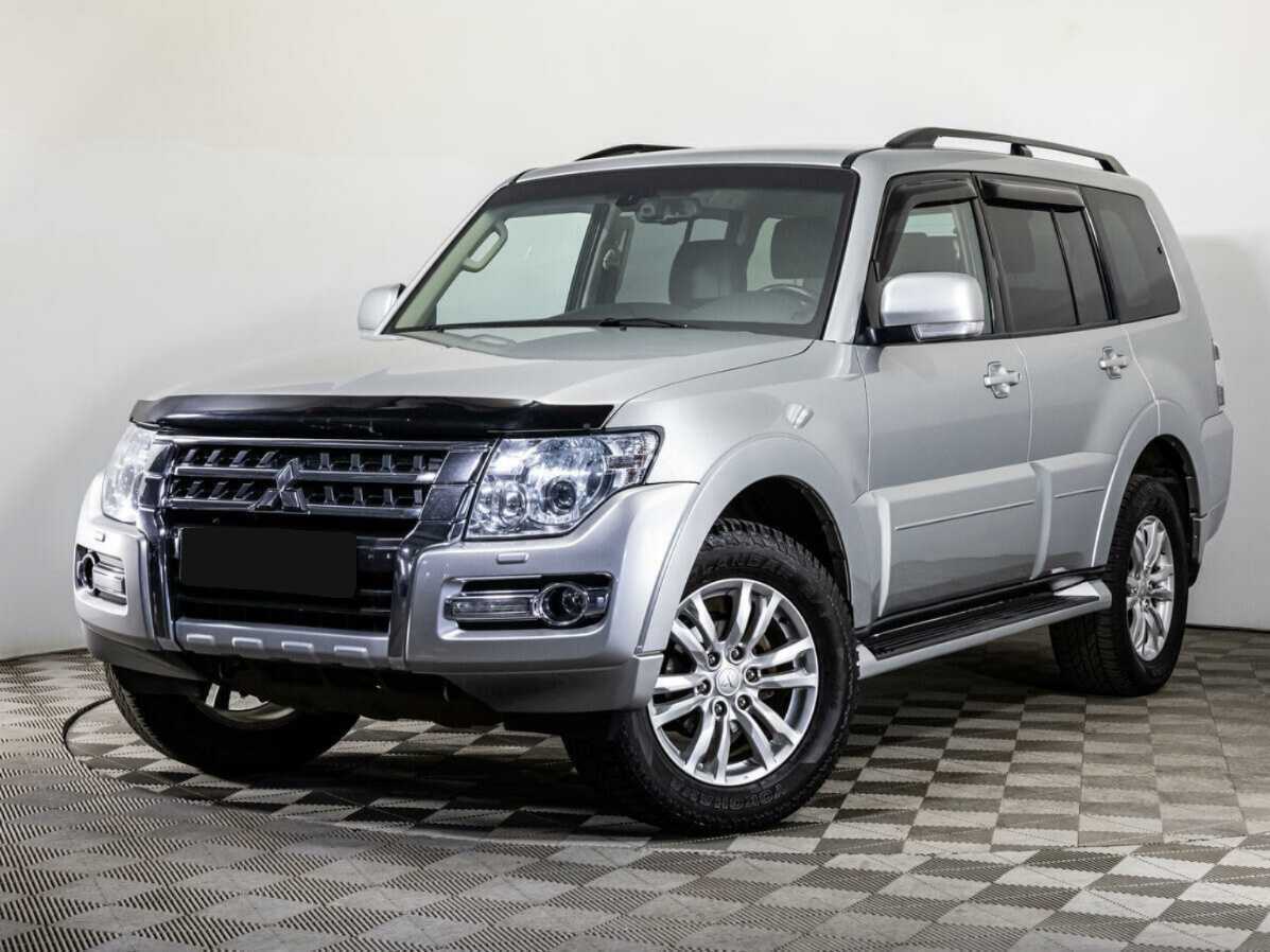 Купить Mitsubishi Pajero с пробегом. Посмотреть фото
