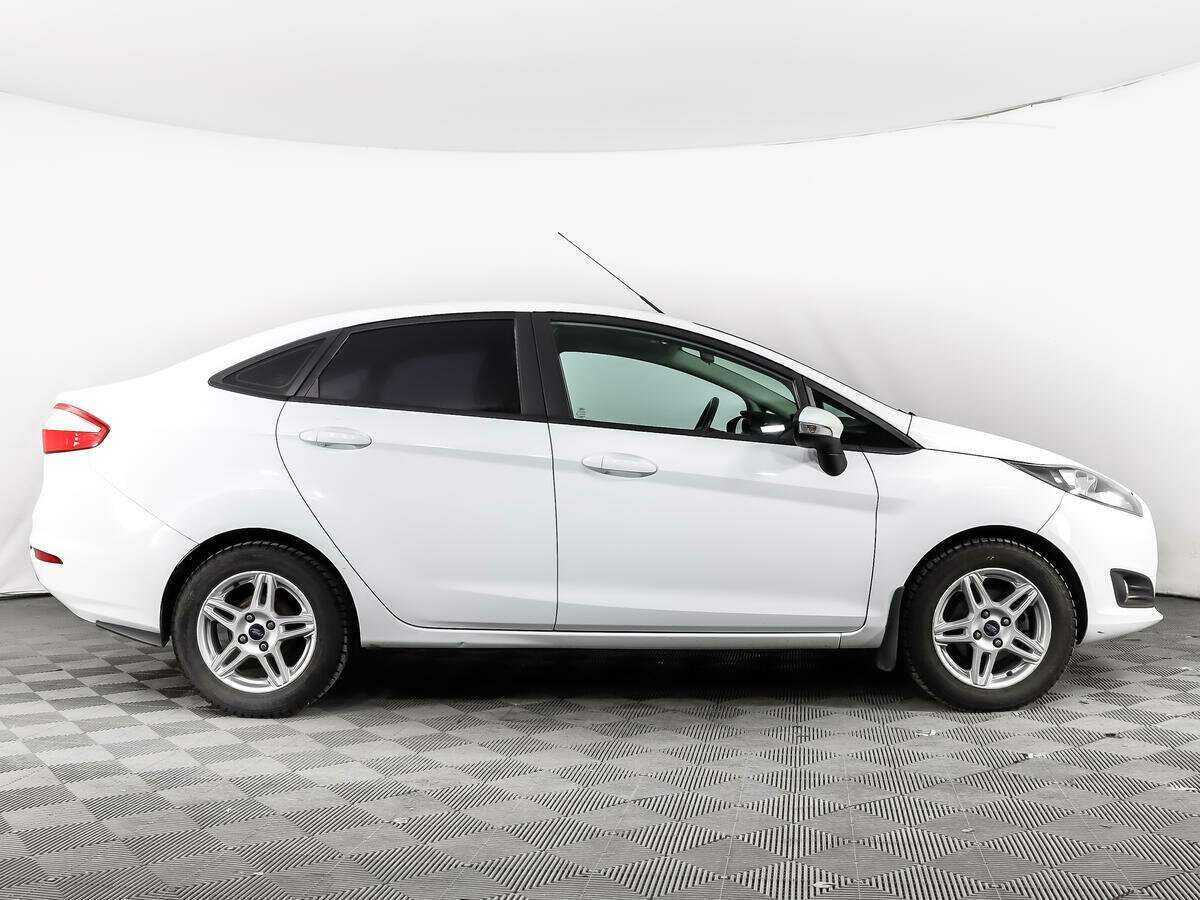 Купить Ford Fiesta с пробегом. Фото: #3