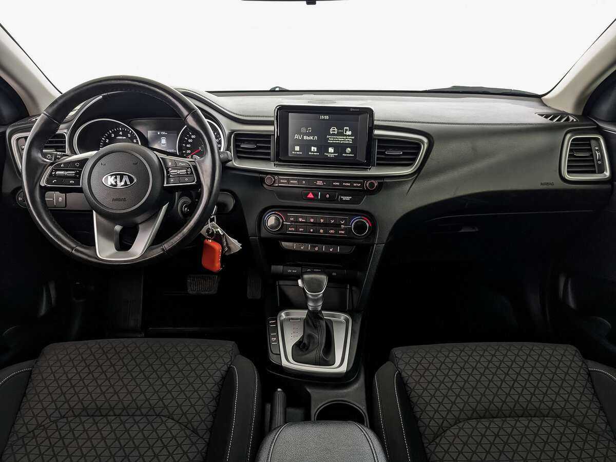 Купить Kia Ceed с пробегом. Фото: #9