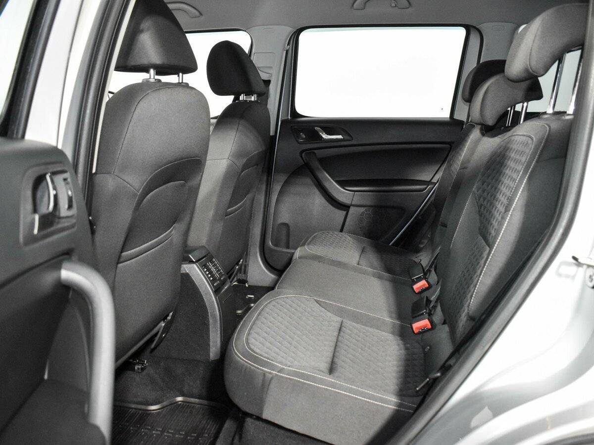 Купить Skoda Yeti с пробегом. Фото: #10