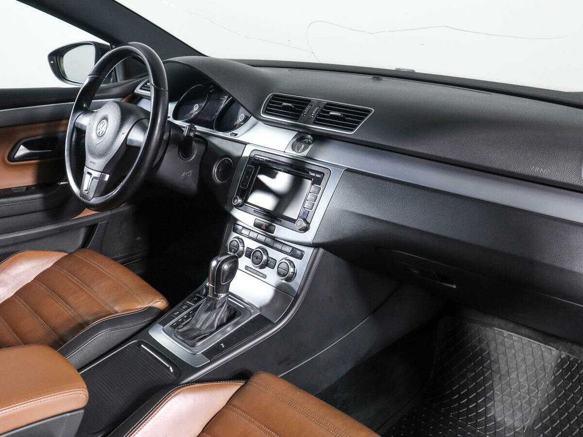 Купить Volkswagen Passat CC с пробегом. Фото: #6