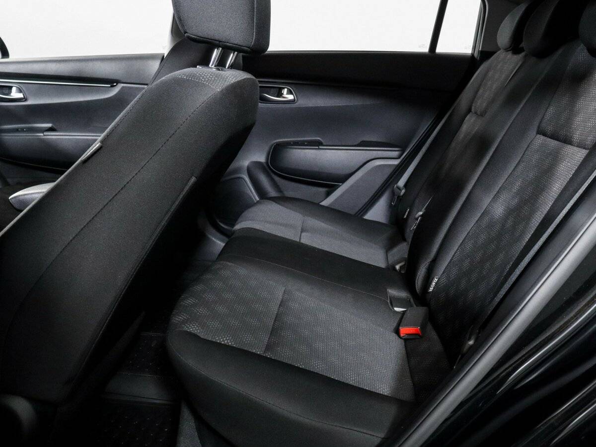 Купить Kia Rio с пробегом. Фото: #9