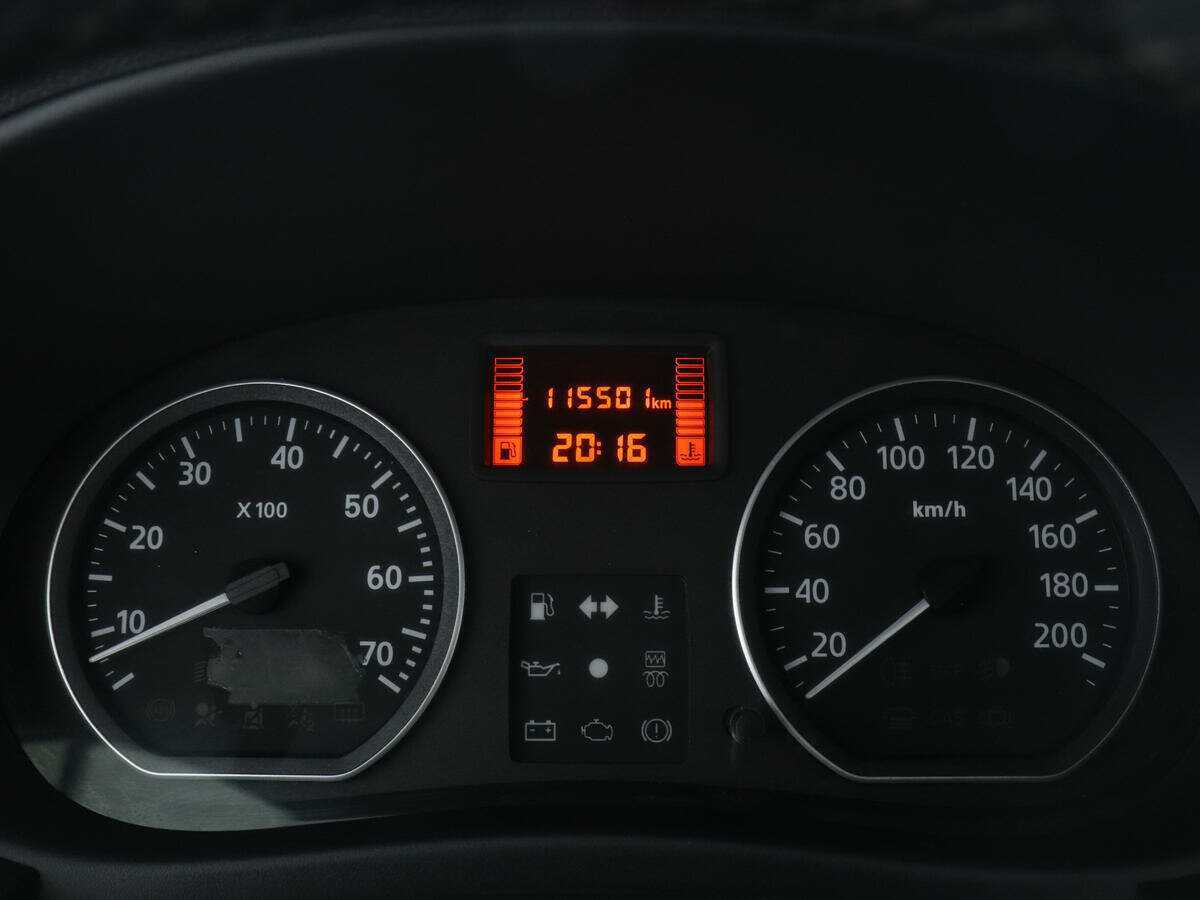 Купить Renault Sandero с пробегом. Фото: #5