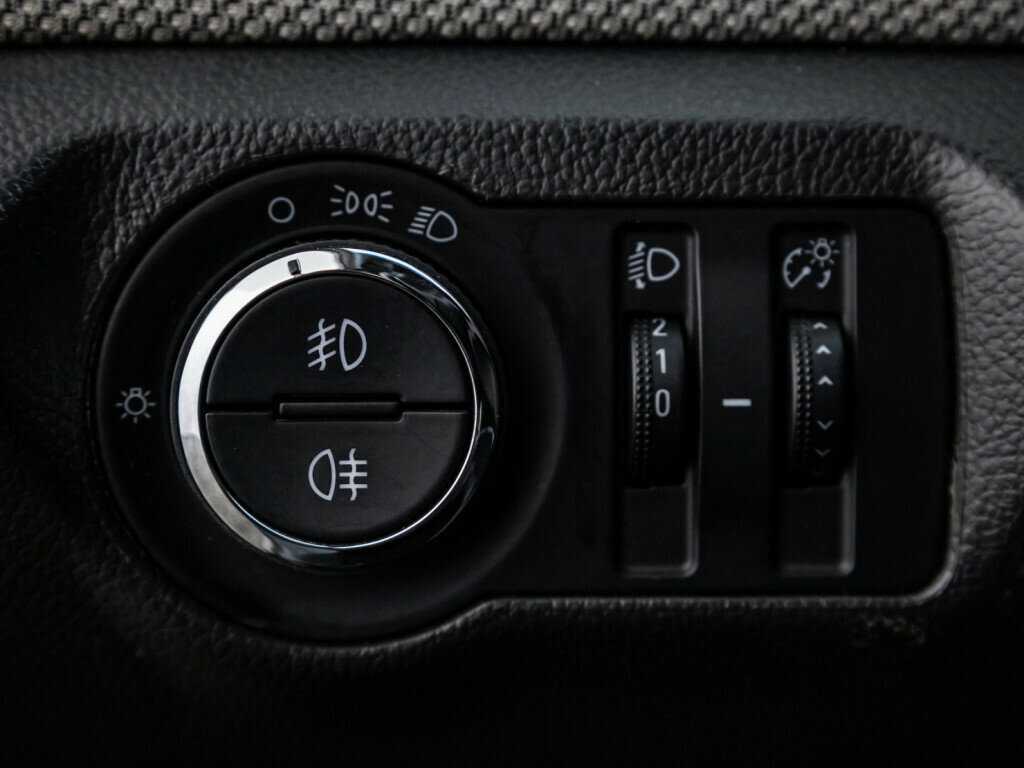 Купить Chevrolet Cruze с пробегом. Фото: #11