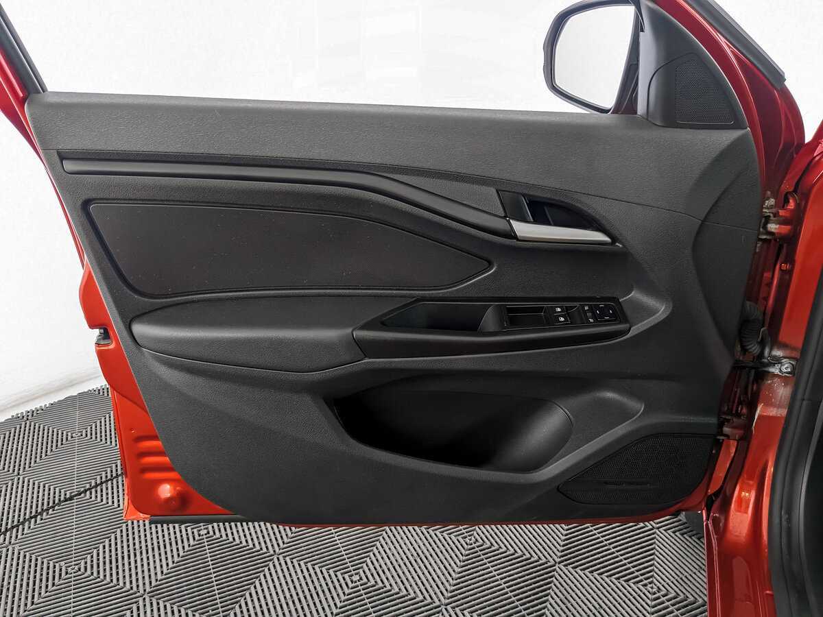 Купить Lada (ВАЗ) Vesta с пробегом. Фото: #14