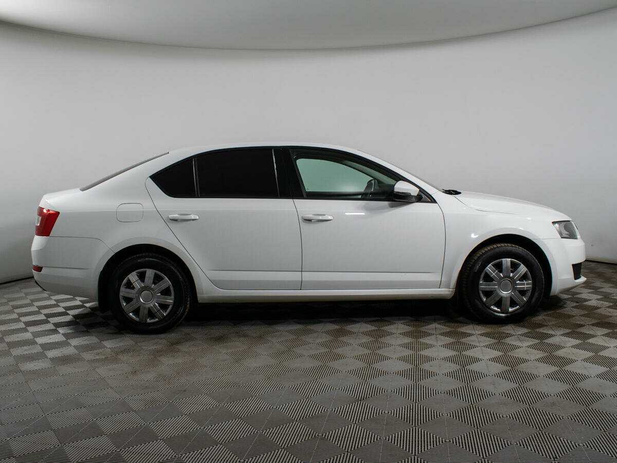 Купить Skoda Octavia с пробегом. Фото: #3