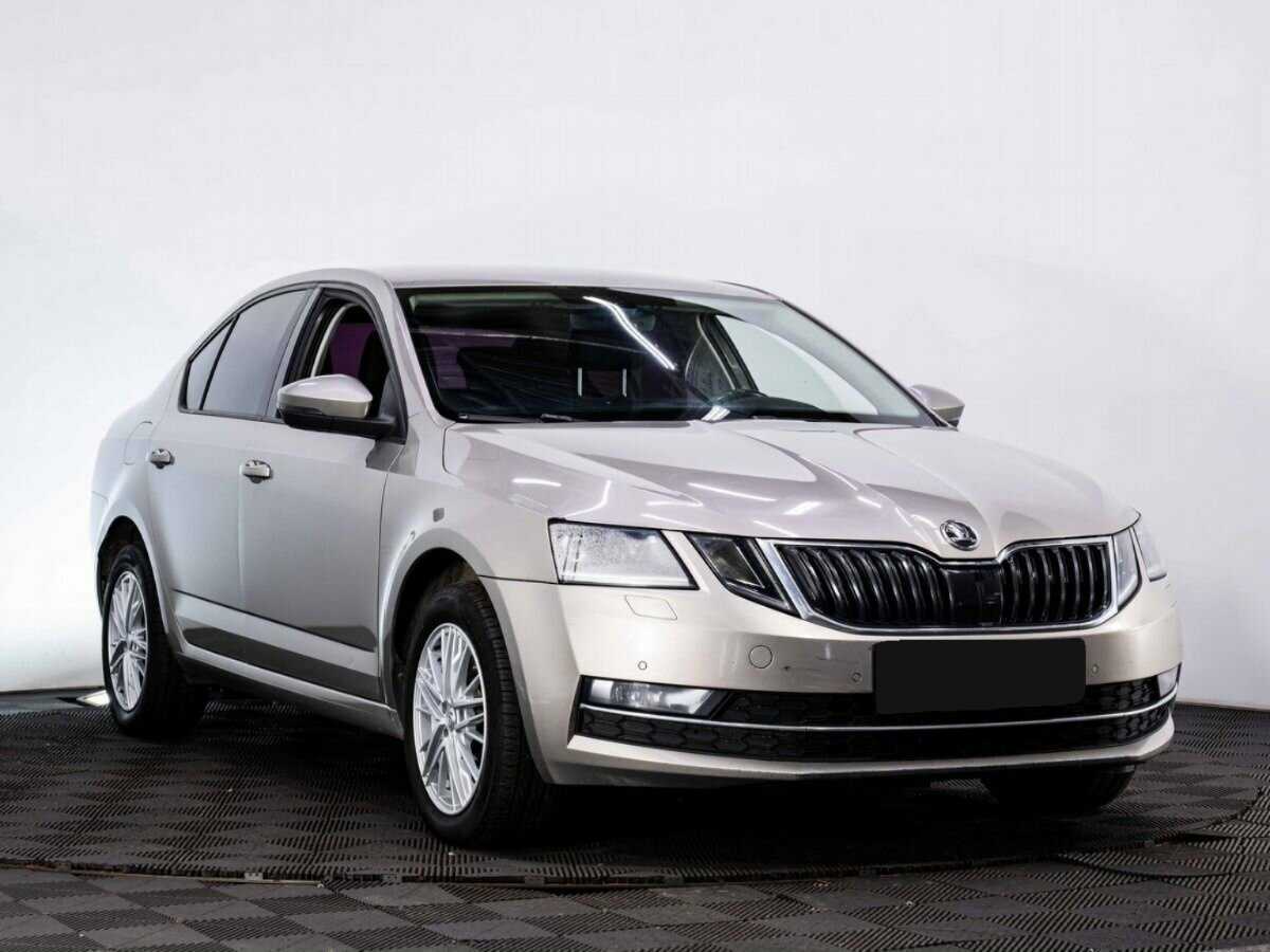 Купить Skoda Octavia с пробегом. Фото: #2