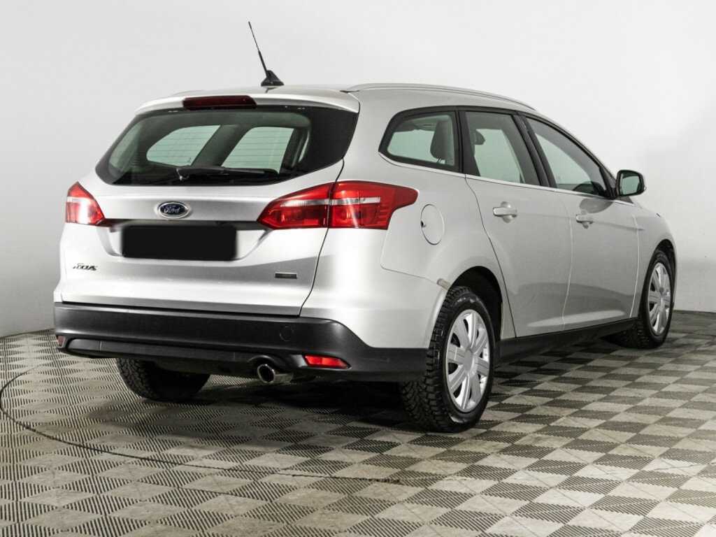 Купить Ford Focus с пробегом. Фото: #4
