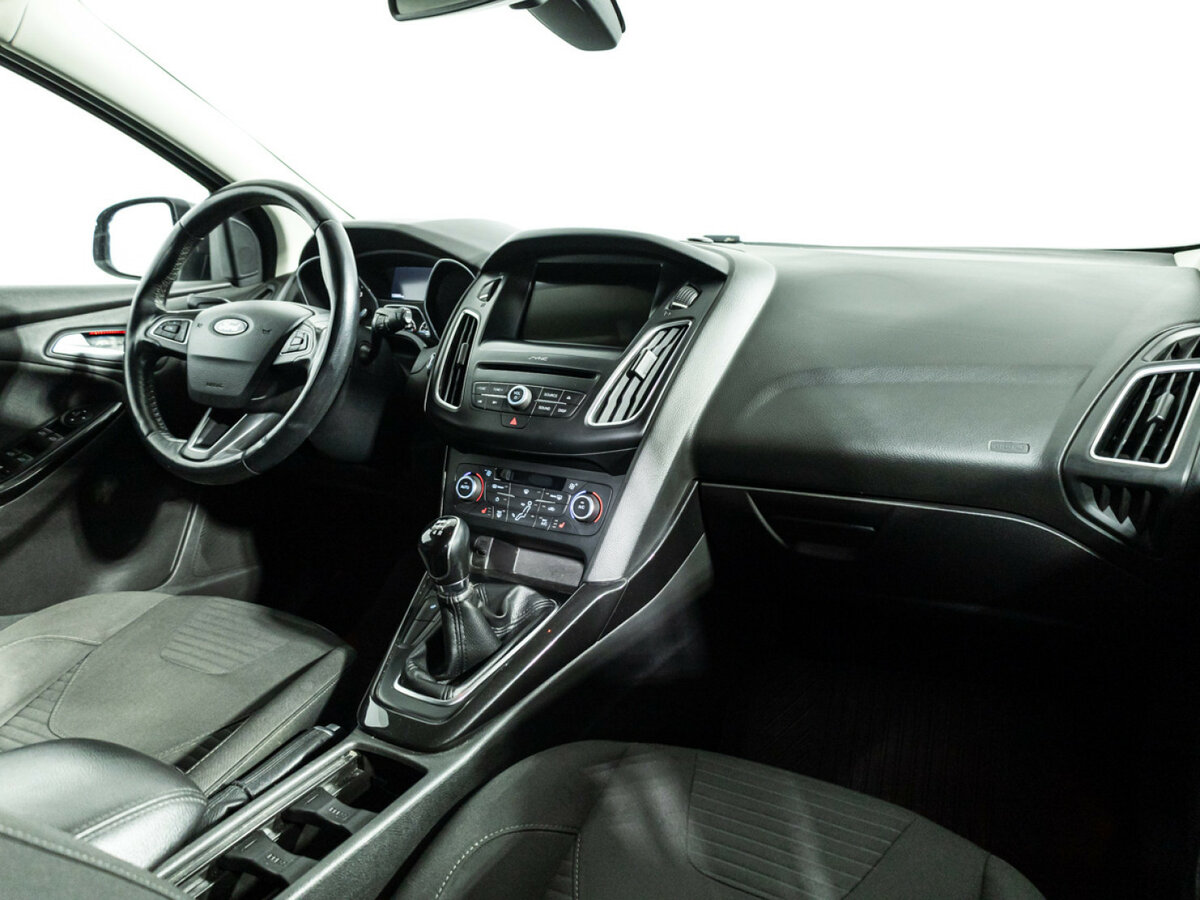 Купить Ford Focus с пробегом. Фото: #8