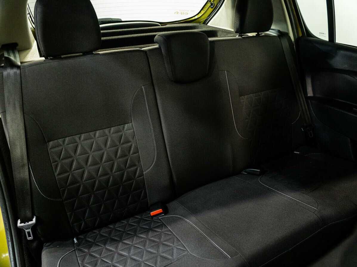 Купить Renault Sandero с пробегом. Фото: #8