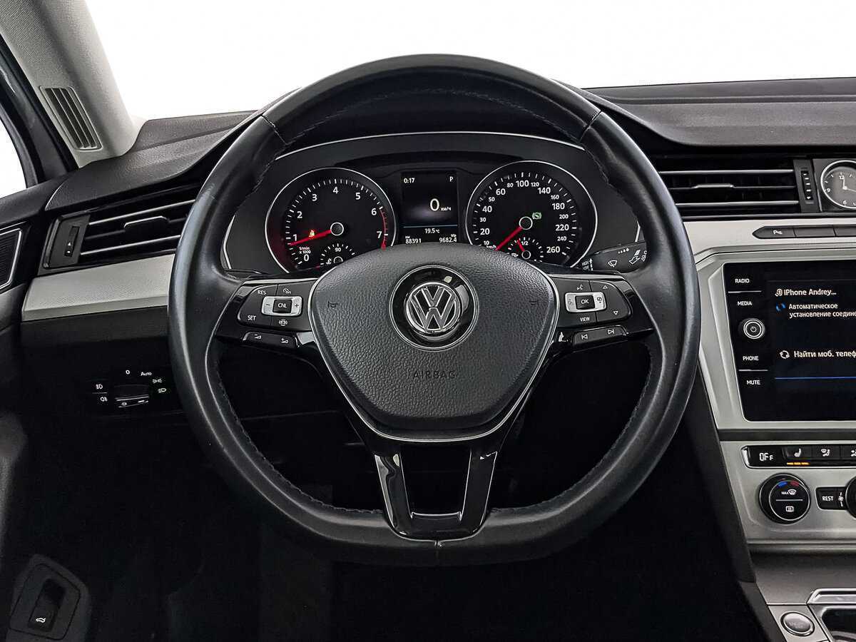 Купить Volkswagen Passat с пробегом. Фото: #21