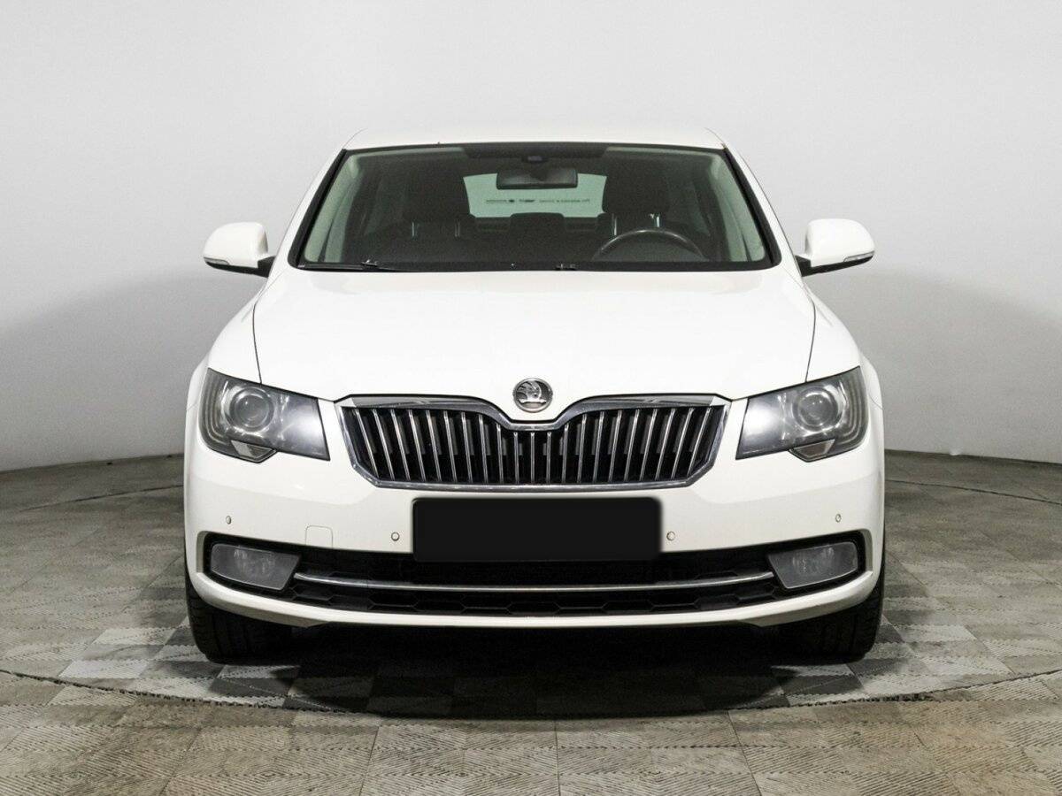 Купить Skoda Superb с пробегом. Фото: #1