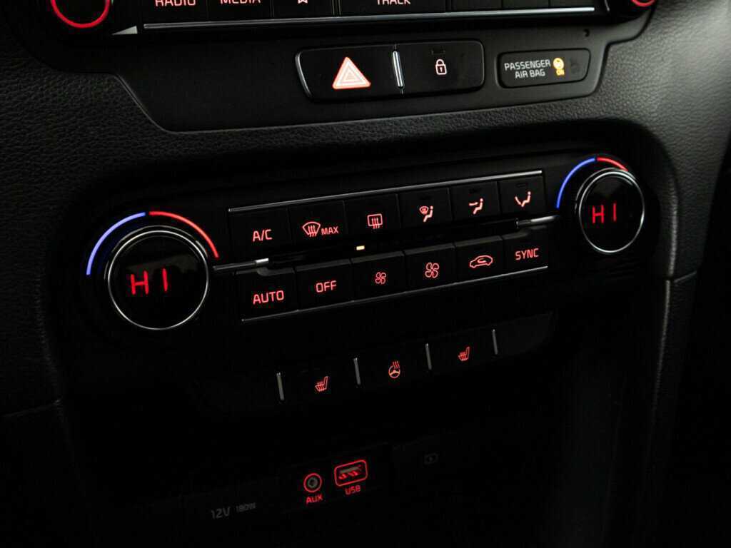 Купить Kia Ceed с пробегом. Фото: #15