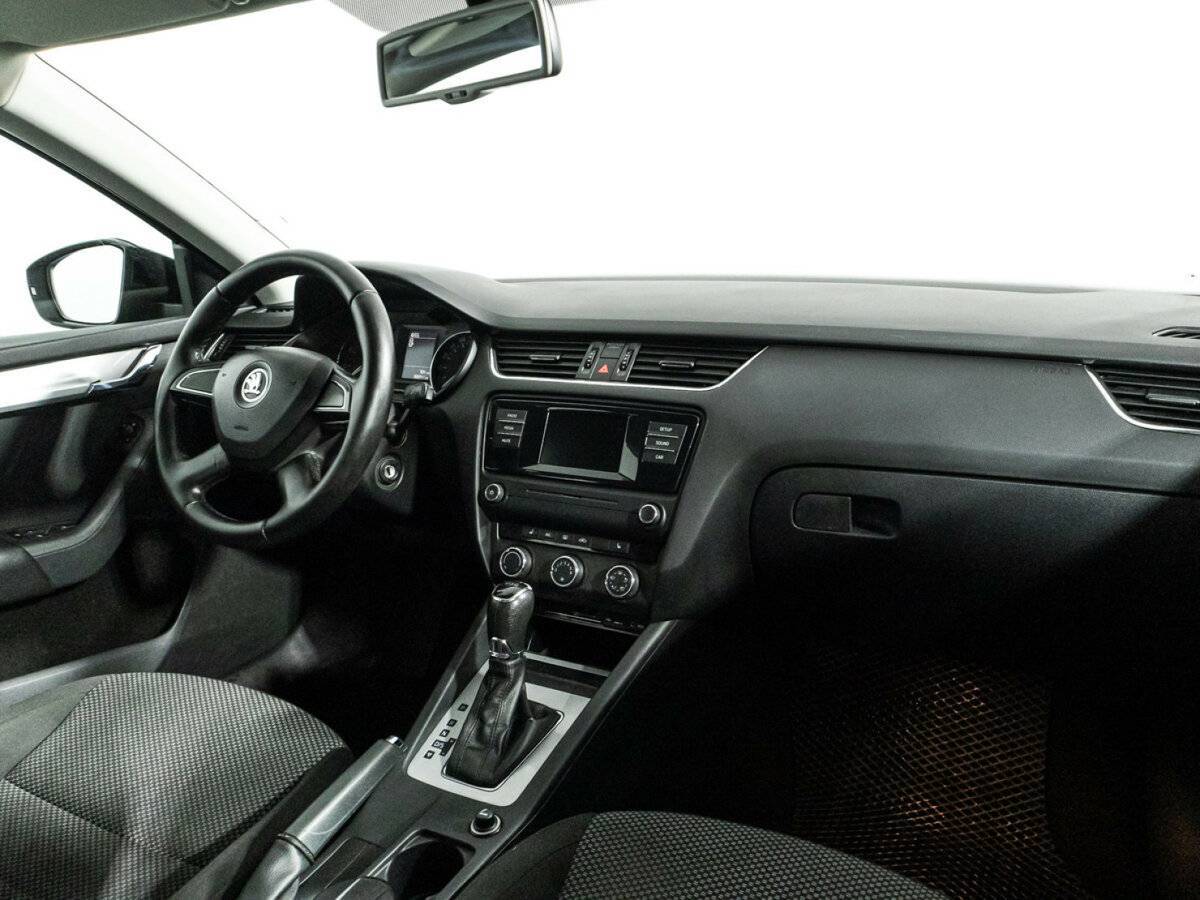 Купить Skoda Octavia с пробегом. Фото: #8