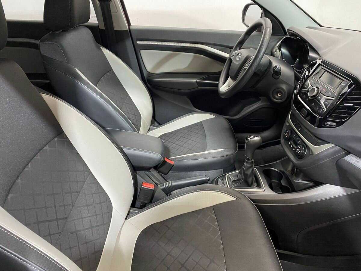 Купить Lada (ВАЗ) Vesta с пробегом. Фото: #9