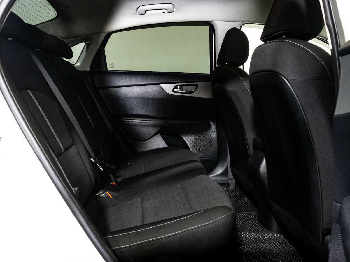 Купить Kia Cerato с пробегом. Фото: #12
