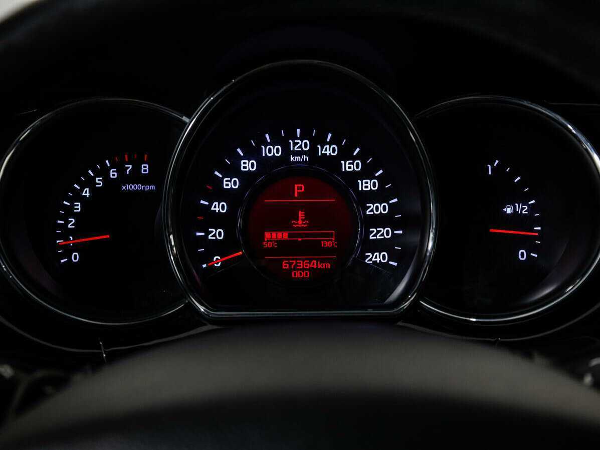 Купить Kia Ceed с пробегом. Фото: #9