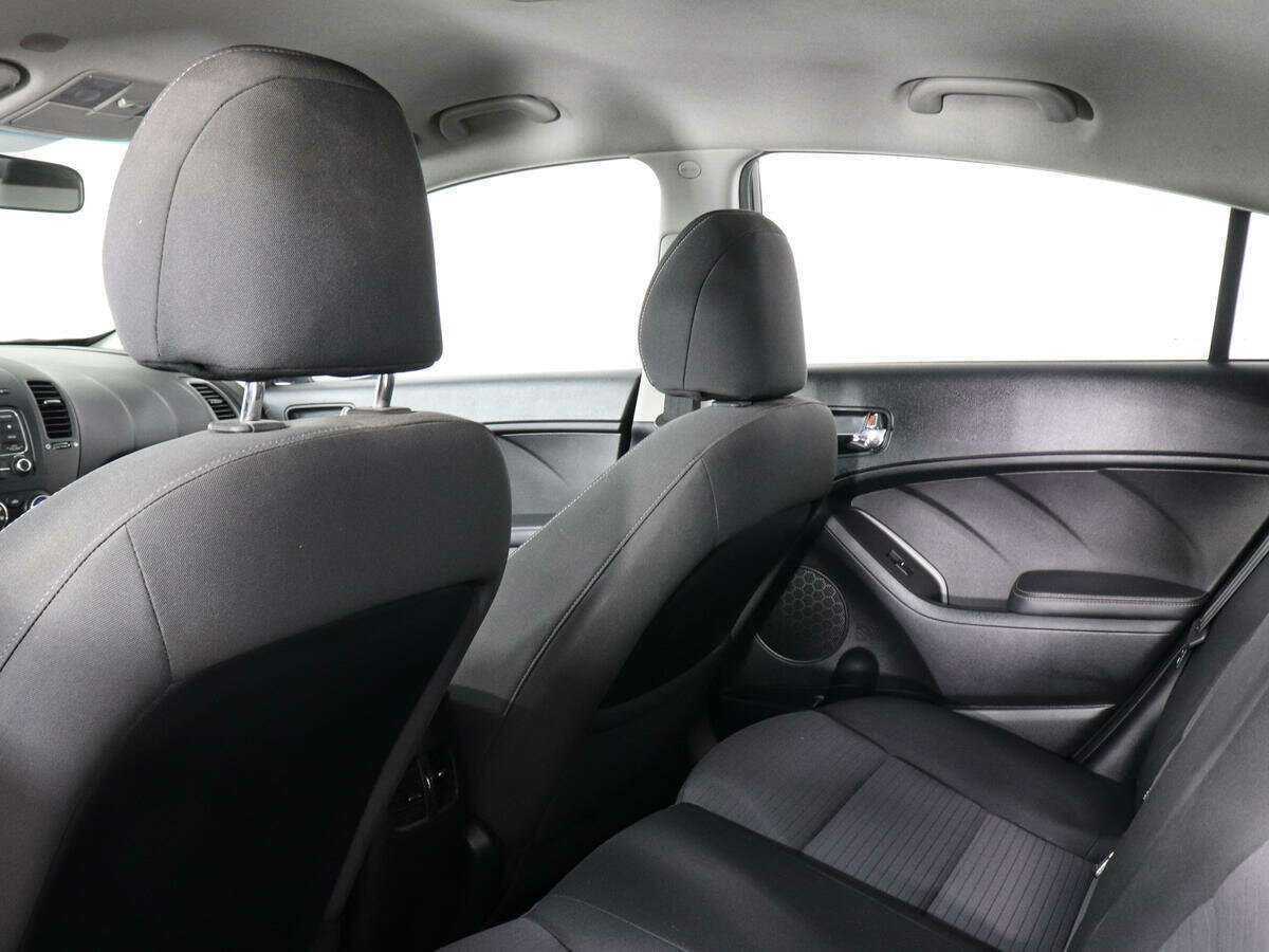 Купить Kia Cerato с пробегом. Фото: #10