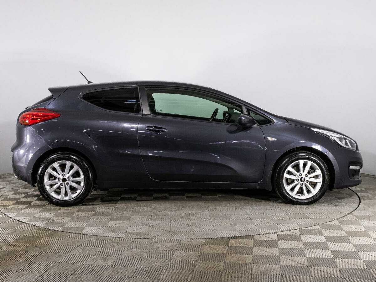 Купить Kia Ceed с пробегом. Фото: #3