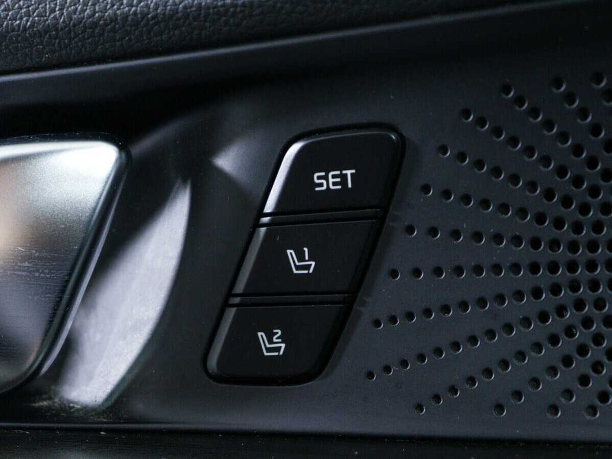 Купить Kia K5 с пробегом. Фото: #18