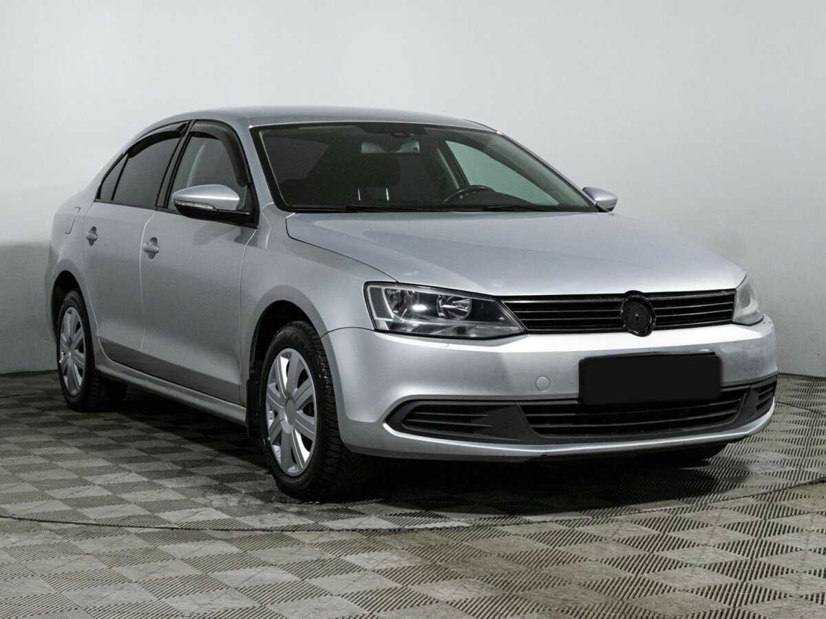 Купить Volkswagen Jetta с пробегом. Фото: #2