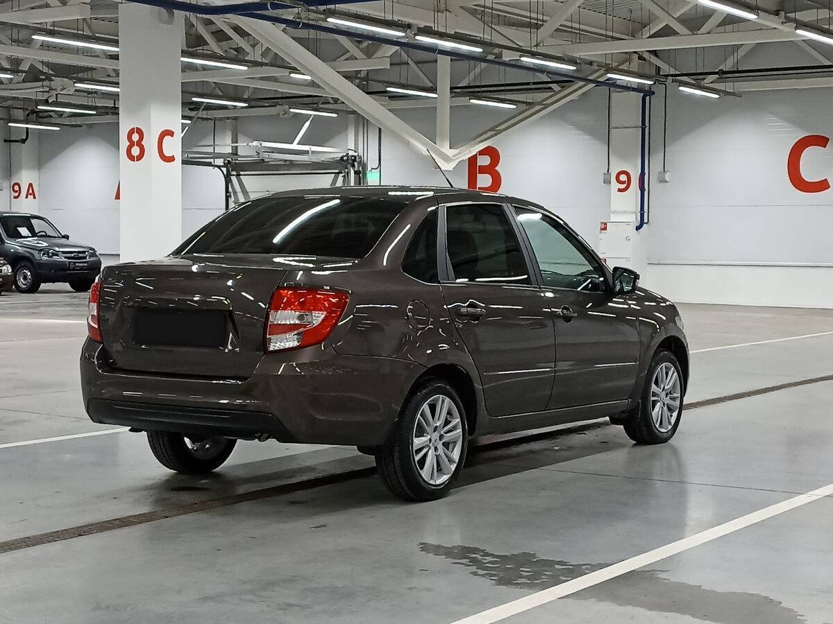 Купить Lada (ВАЗ) Granta с пробегом. Фото: #4