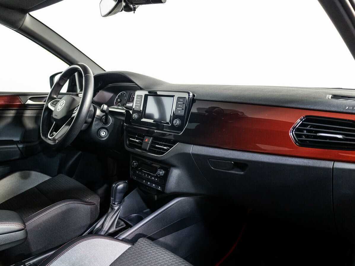 Купить Volkswagen Polo с пробегом. Фото: #6