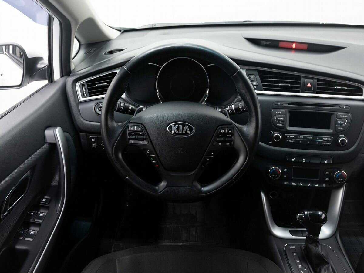 Купить Kia Ceed с пробегом. Фото: #15
