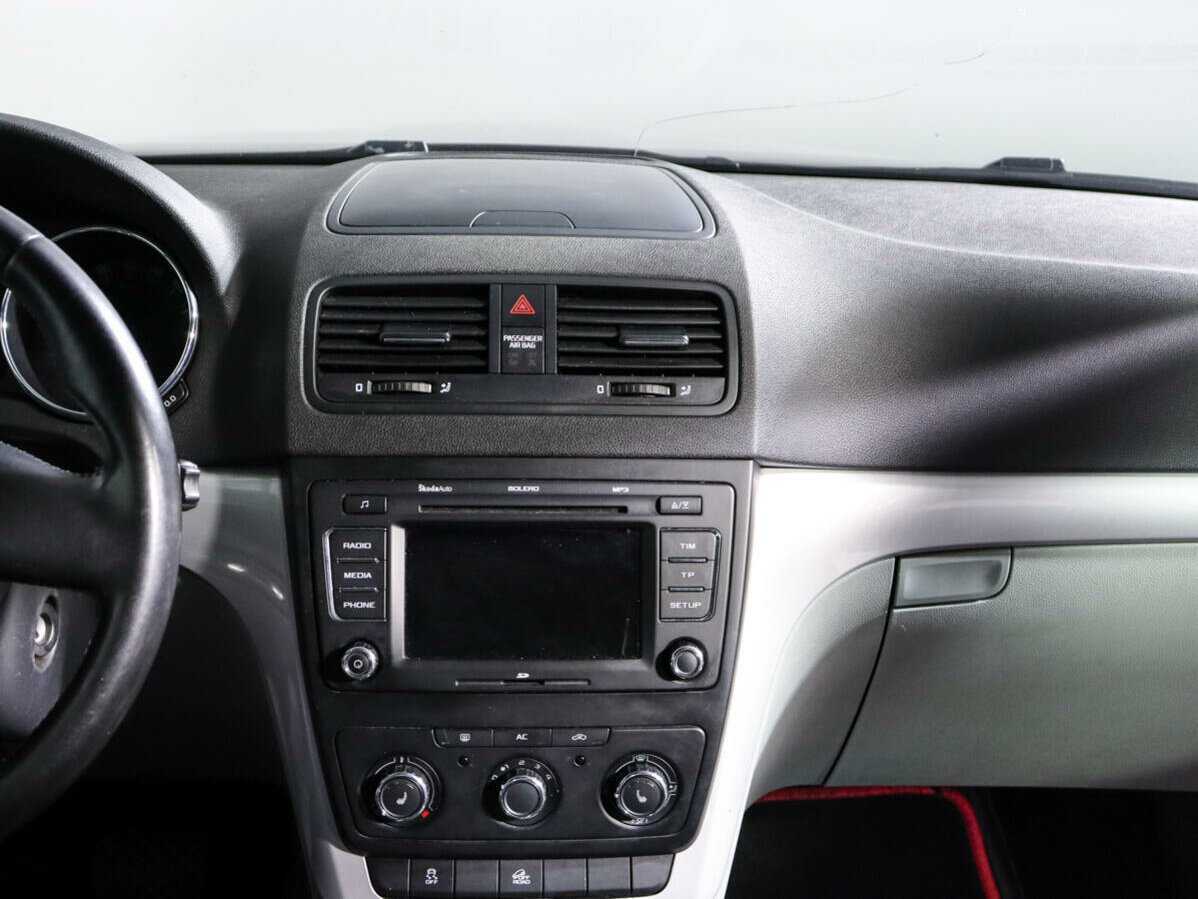 Купить Skoda Yeti с пробегом. Фото: #10