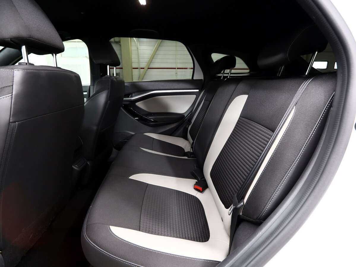 Купить Lada (ВАЗ) Vesta с пробегом. Фото: #9