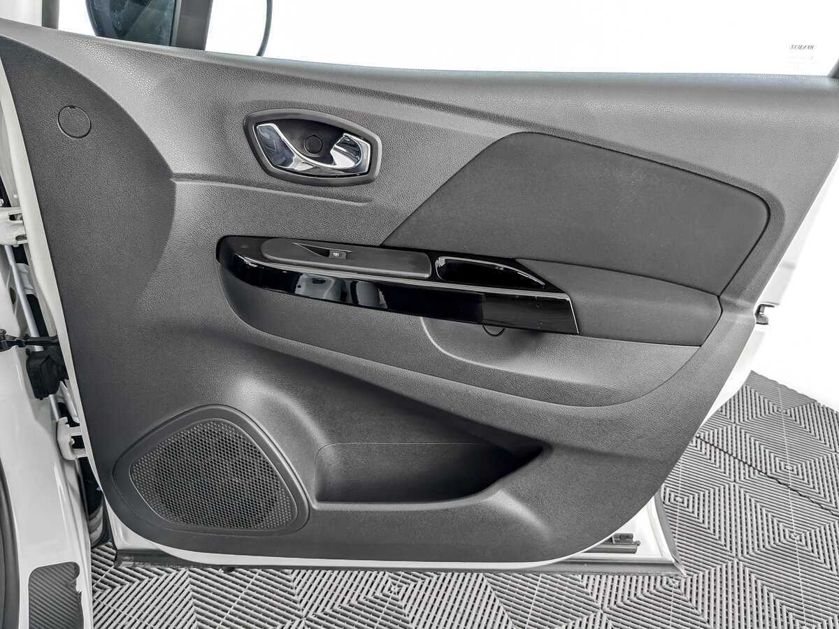 Купить Renault Kaptur с пробегом. Фото: #22