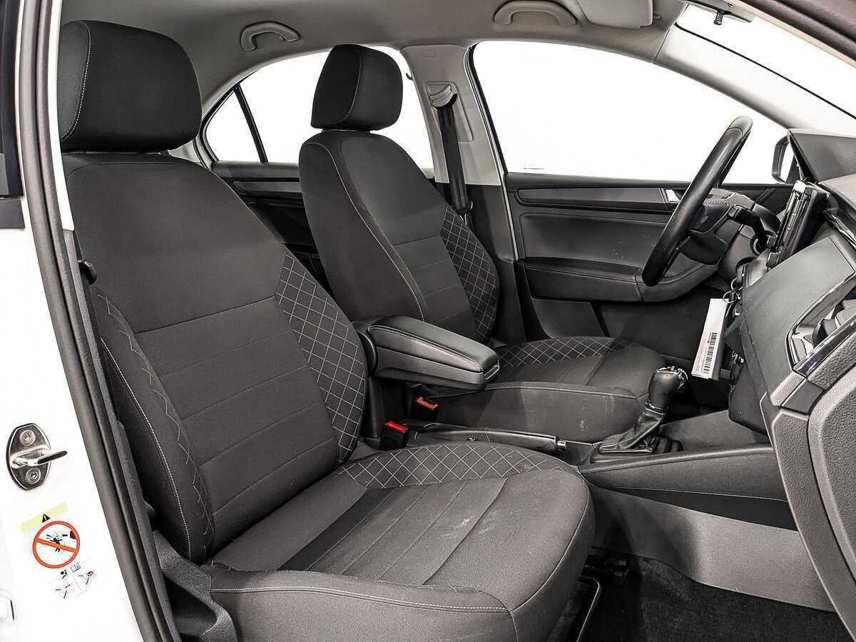 Купить Skoda Rapid с пробегом. Фото: #20