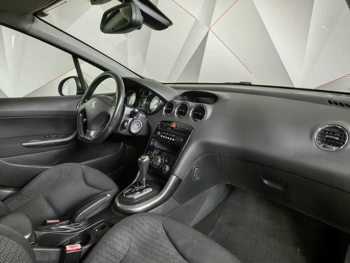 Купить Peugeot 308 с пробегом. Фото: #7
