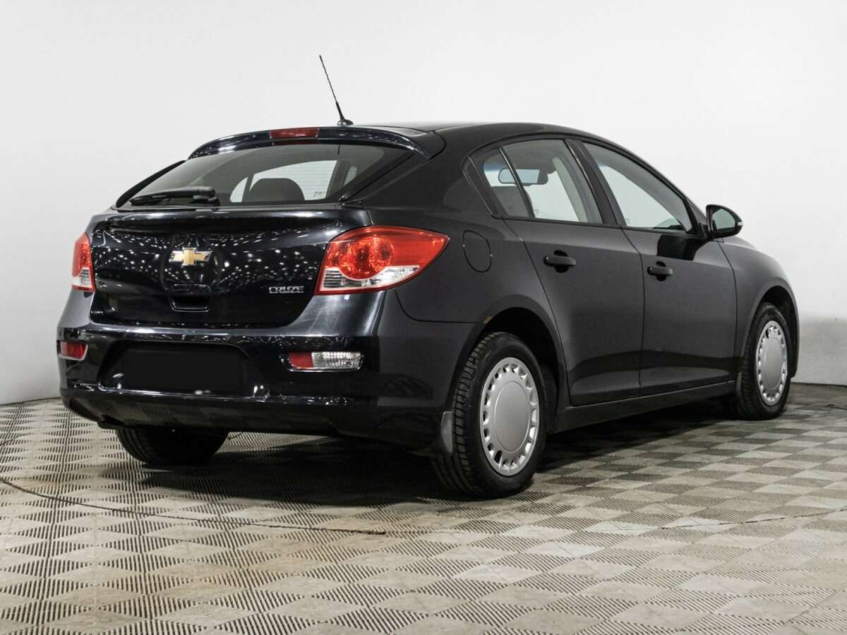 Купить Chevrolet Cruze с пробегом. Фото: #4