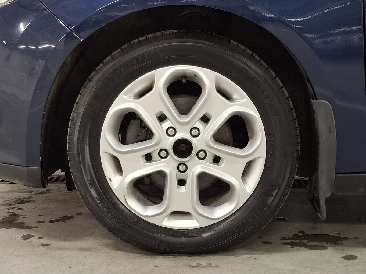 Купить Ford Focus с пробегом. Фото: #17