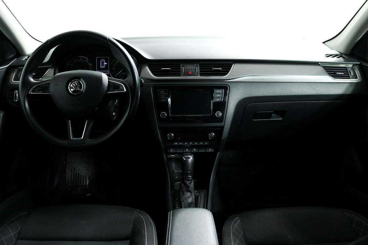 Купить Skoda Rapid с пробегом. Фото: #10