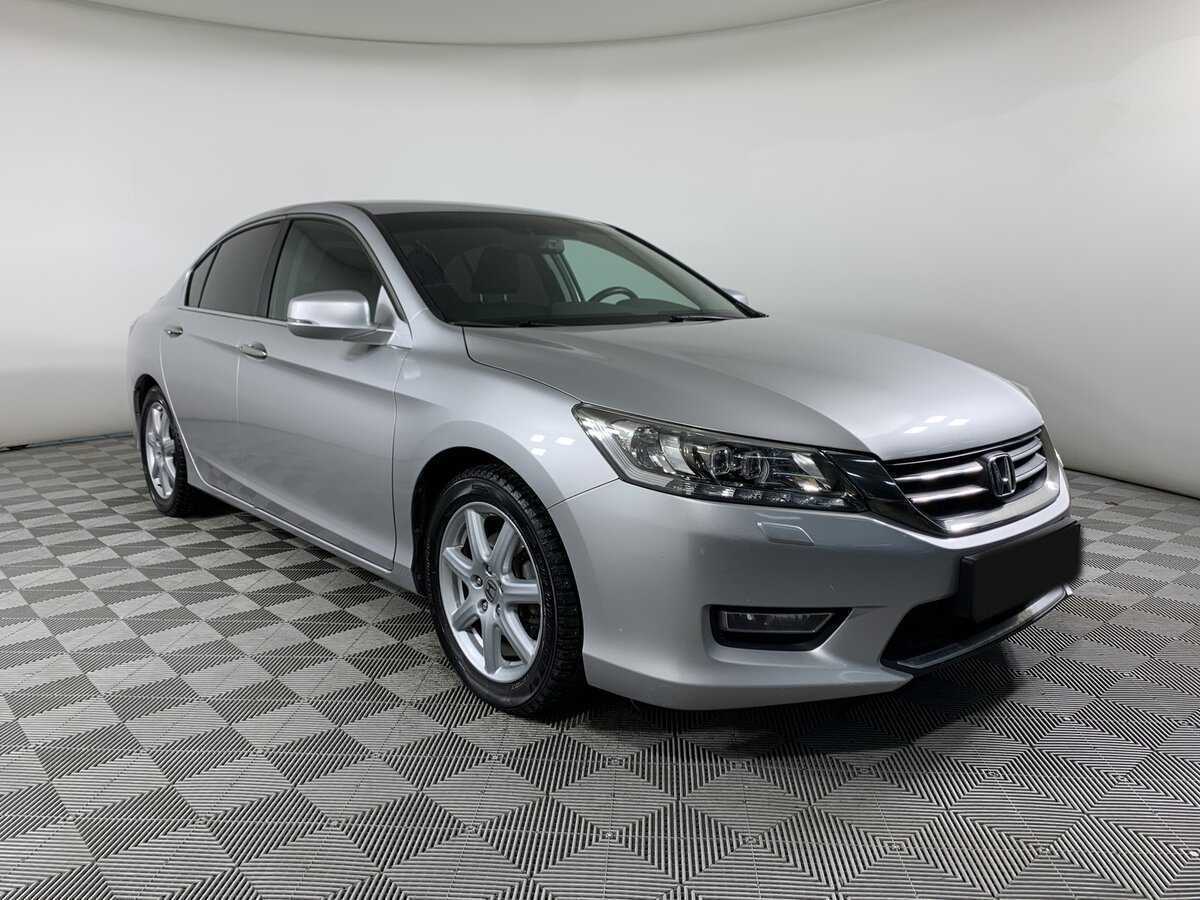 Купить Honda Accord с пробегом. Фото: #2